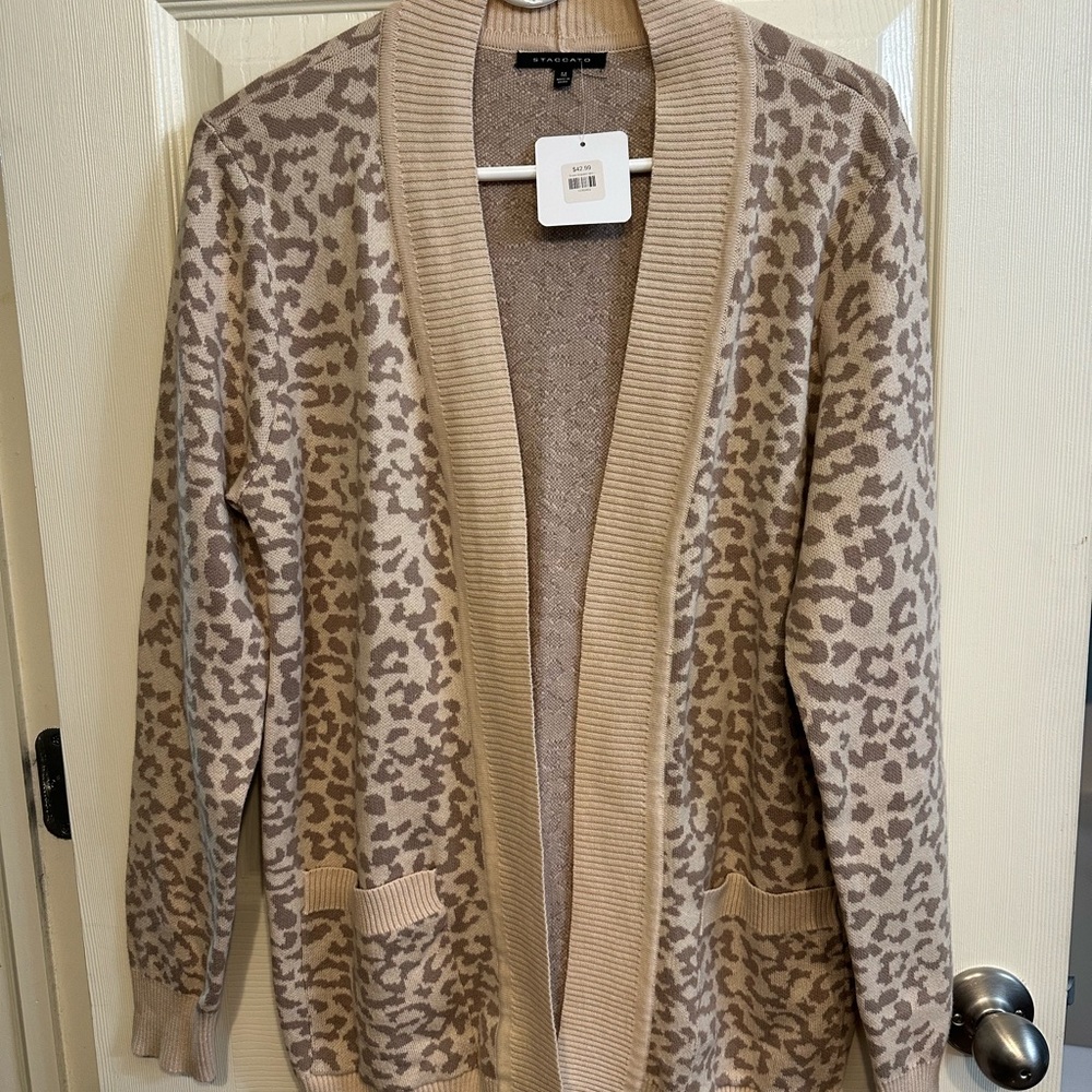 NWT Women’s Staccato Animal Print Cardigan in Tan and Cream, size Medium